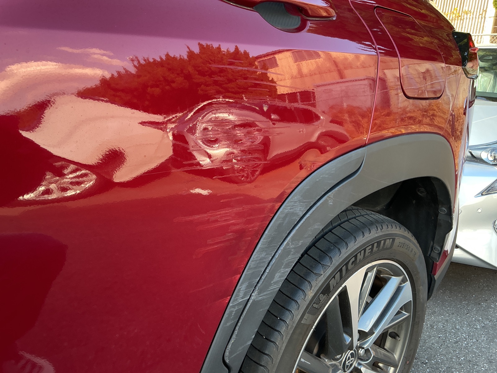 キズ・ヘコミ_25