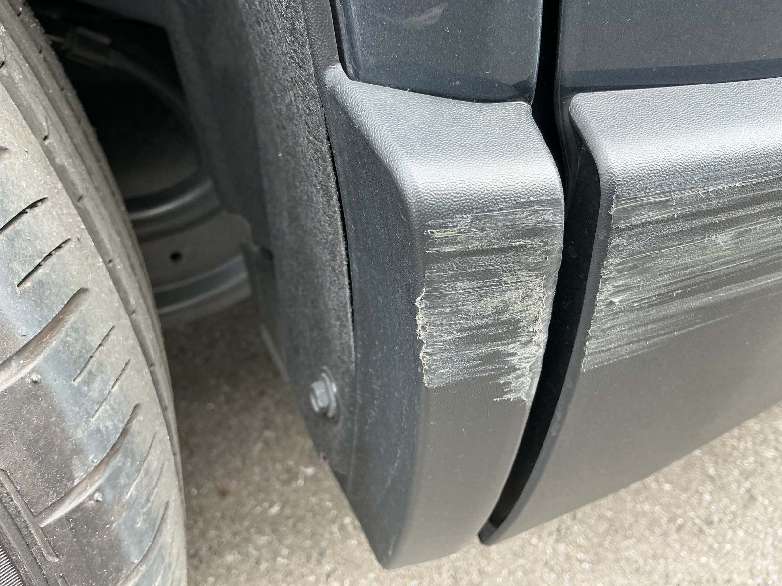 キズ・ヘコミ_40