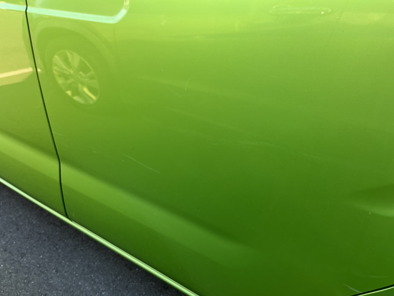 キズ・ヘコミ_24