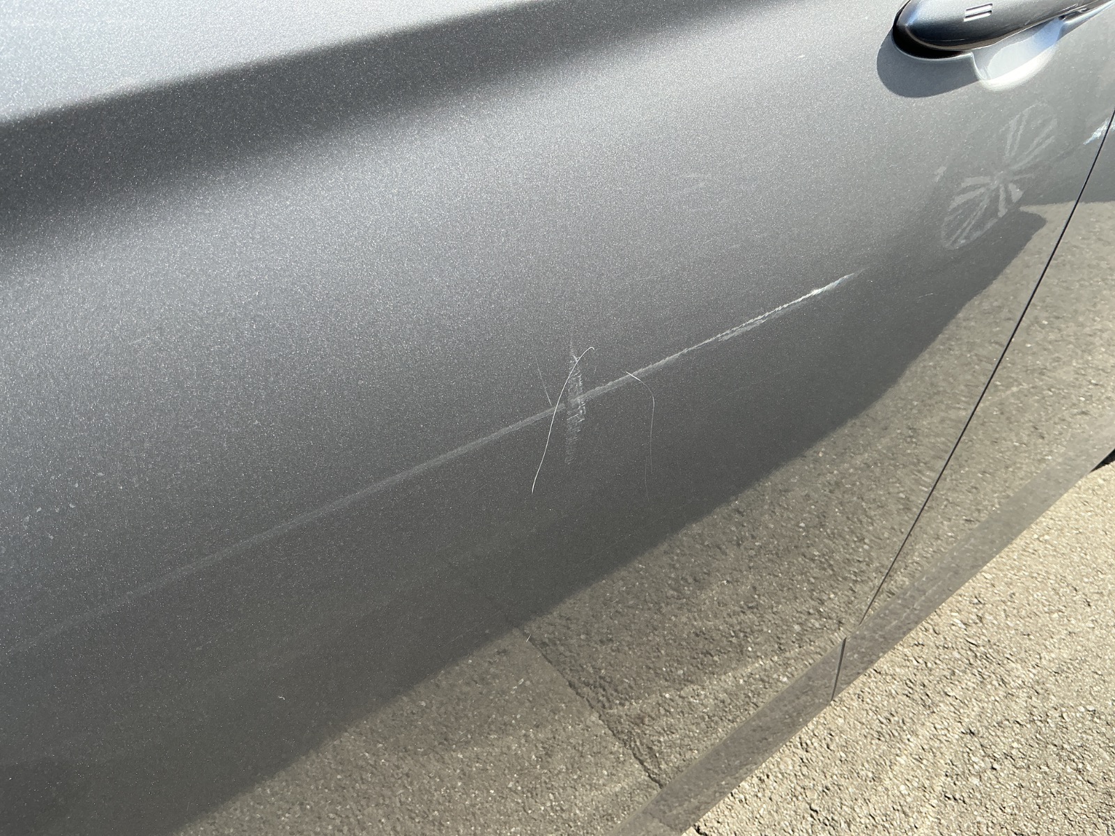 キズ・ヘコミ_17