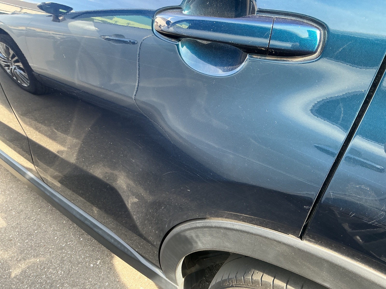 キズ・ヘコミ_25