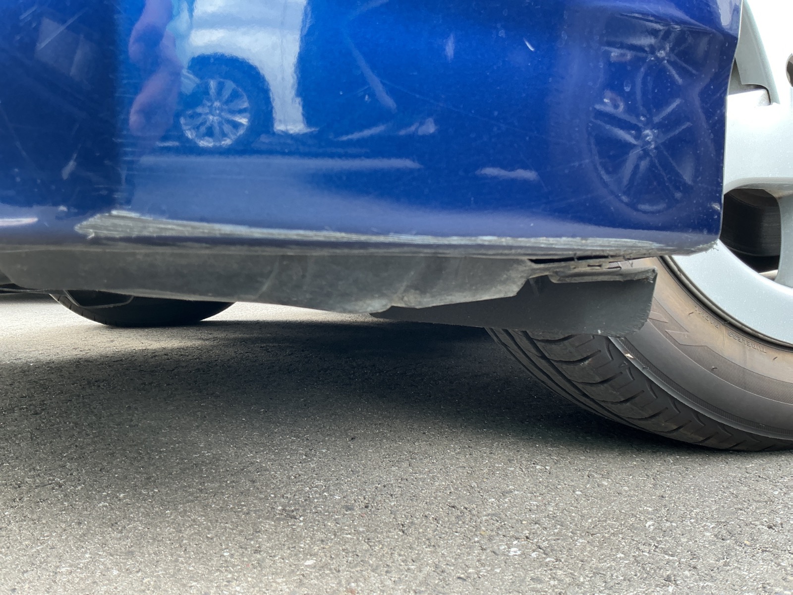 キズ・ヘコミ_05