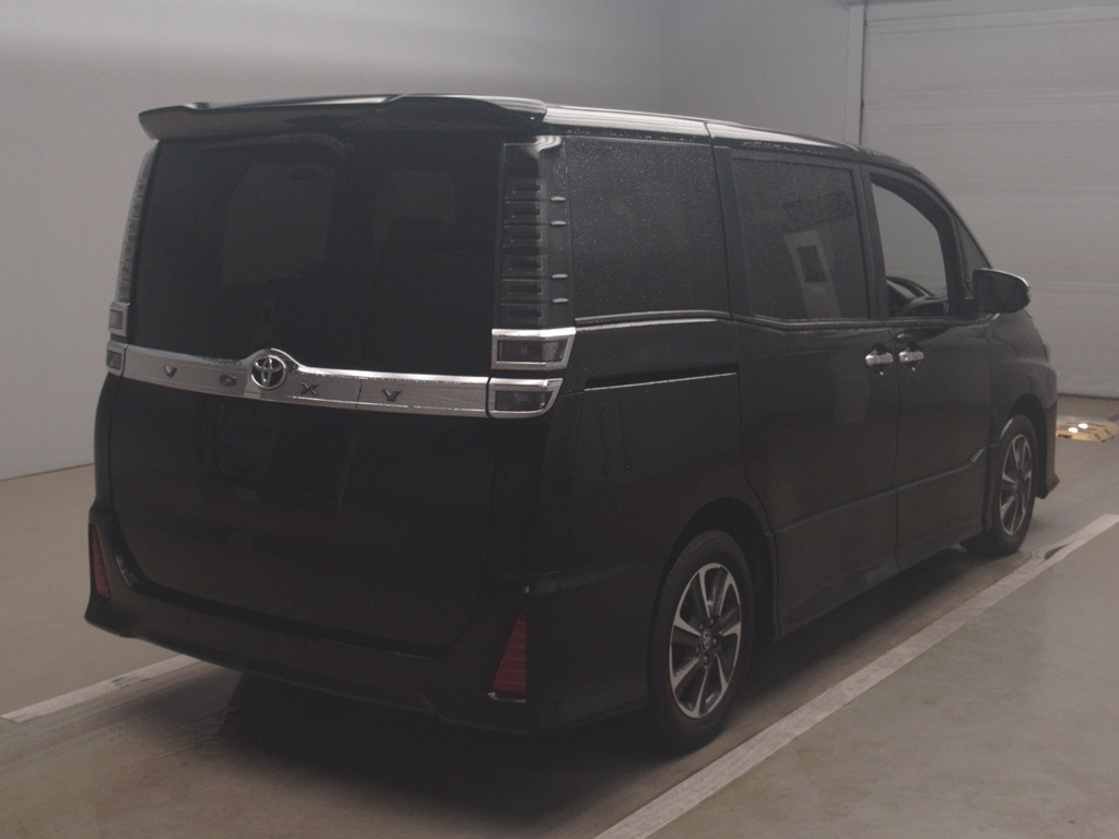 ヴォクシー ZS キラメキ 3