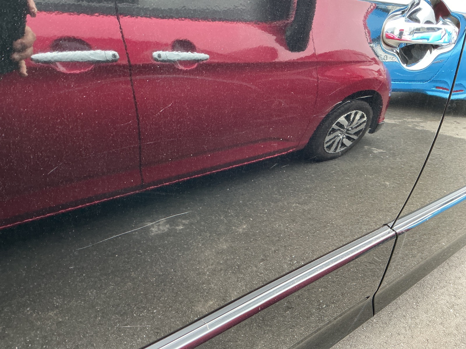 キズ・ヘコミ_26