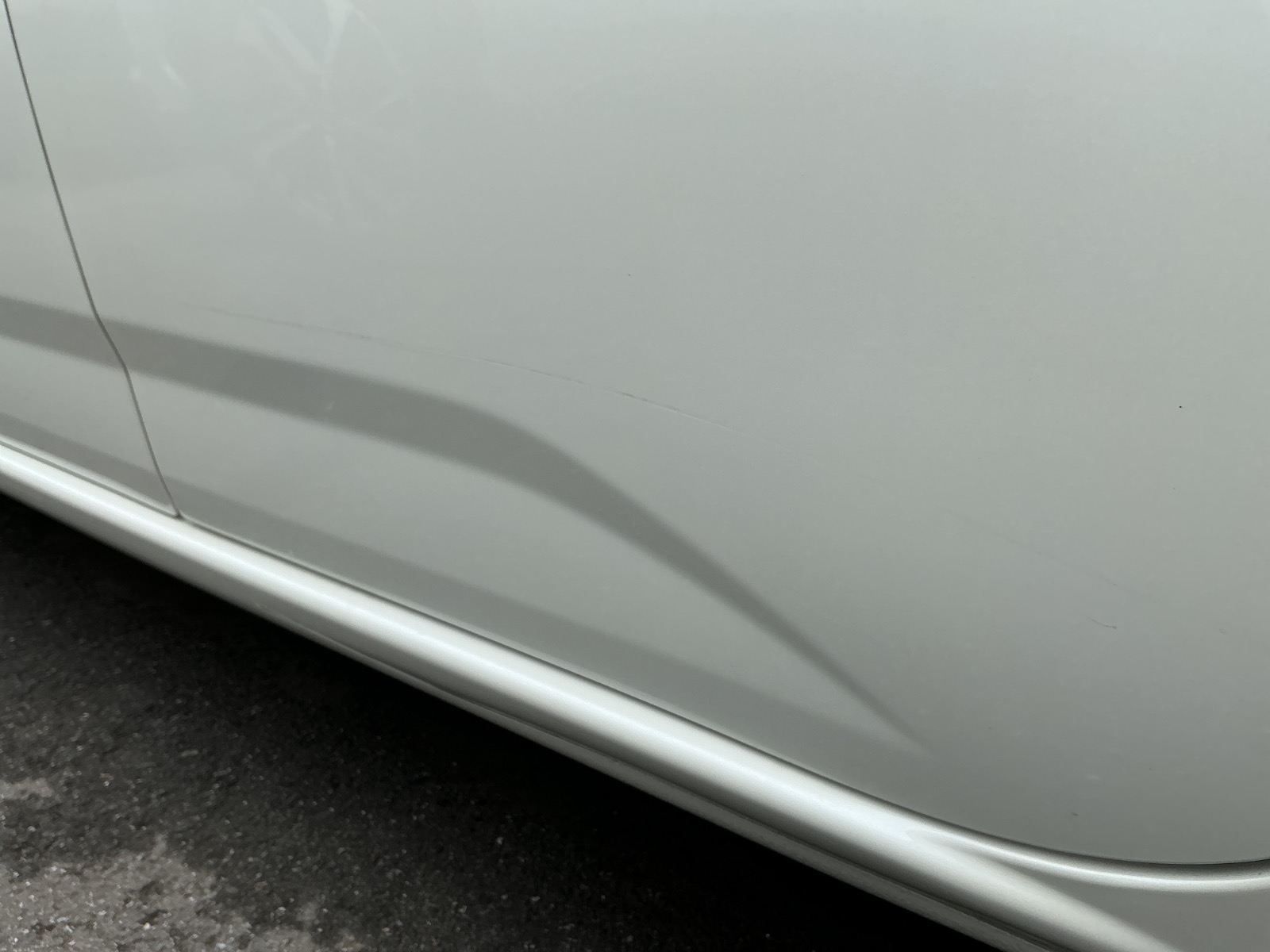 キズ・ヘコミ_24