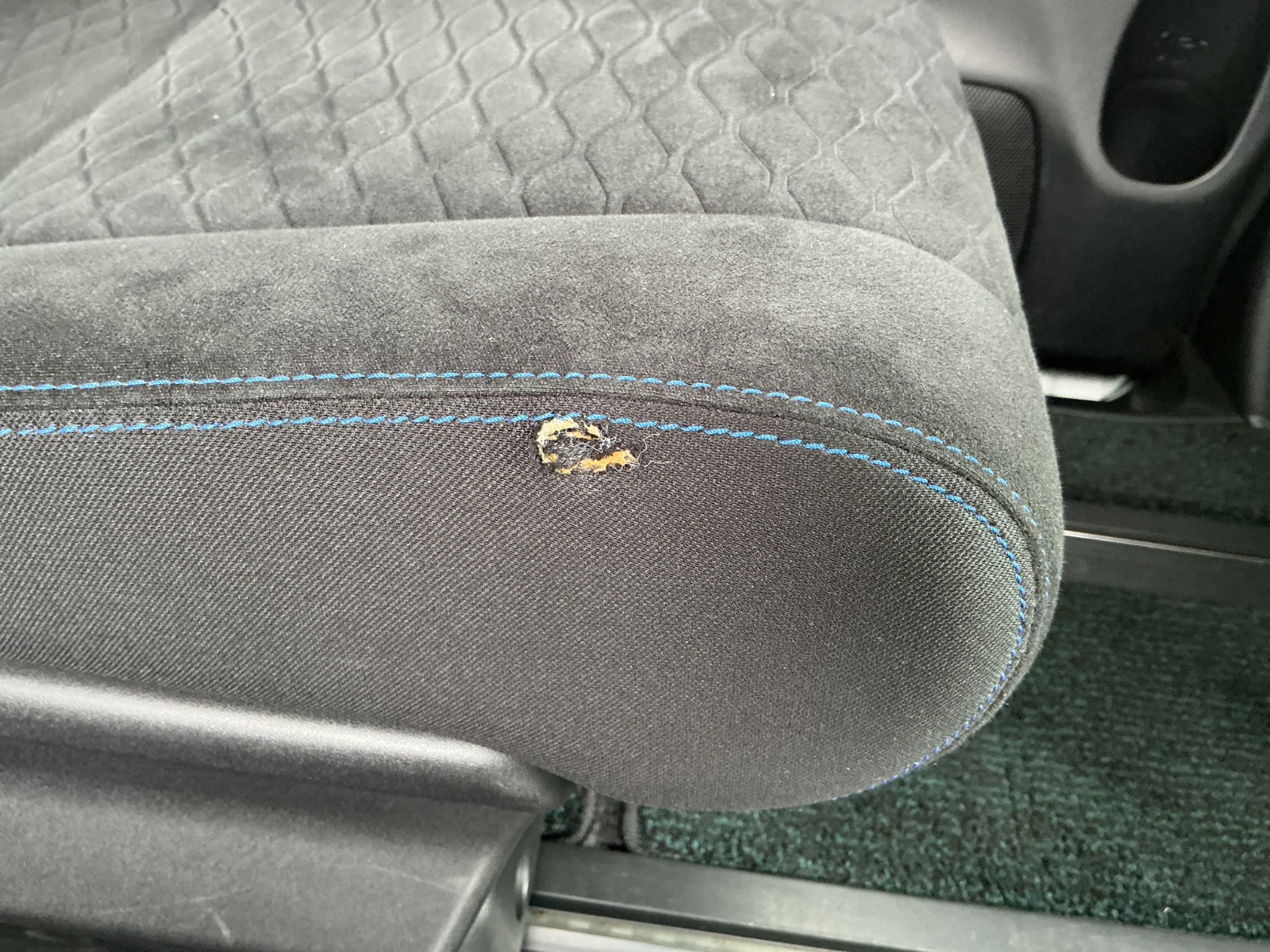 キズ・ヘコミ_64