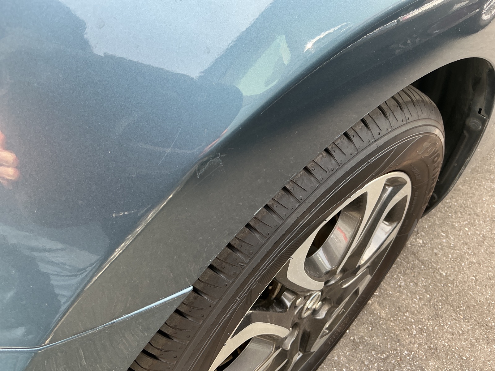 キズ・ヘコミ_10