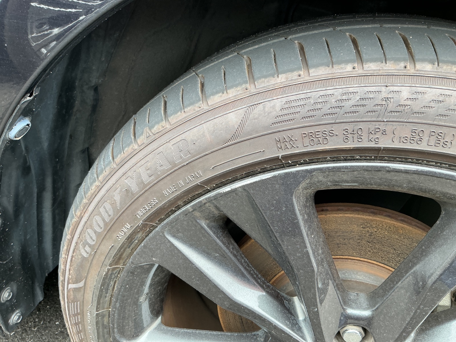 キズ・ヘコミ_60