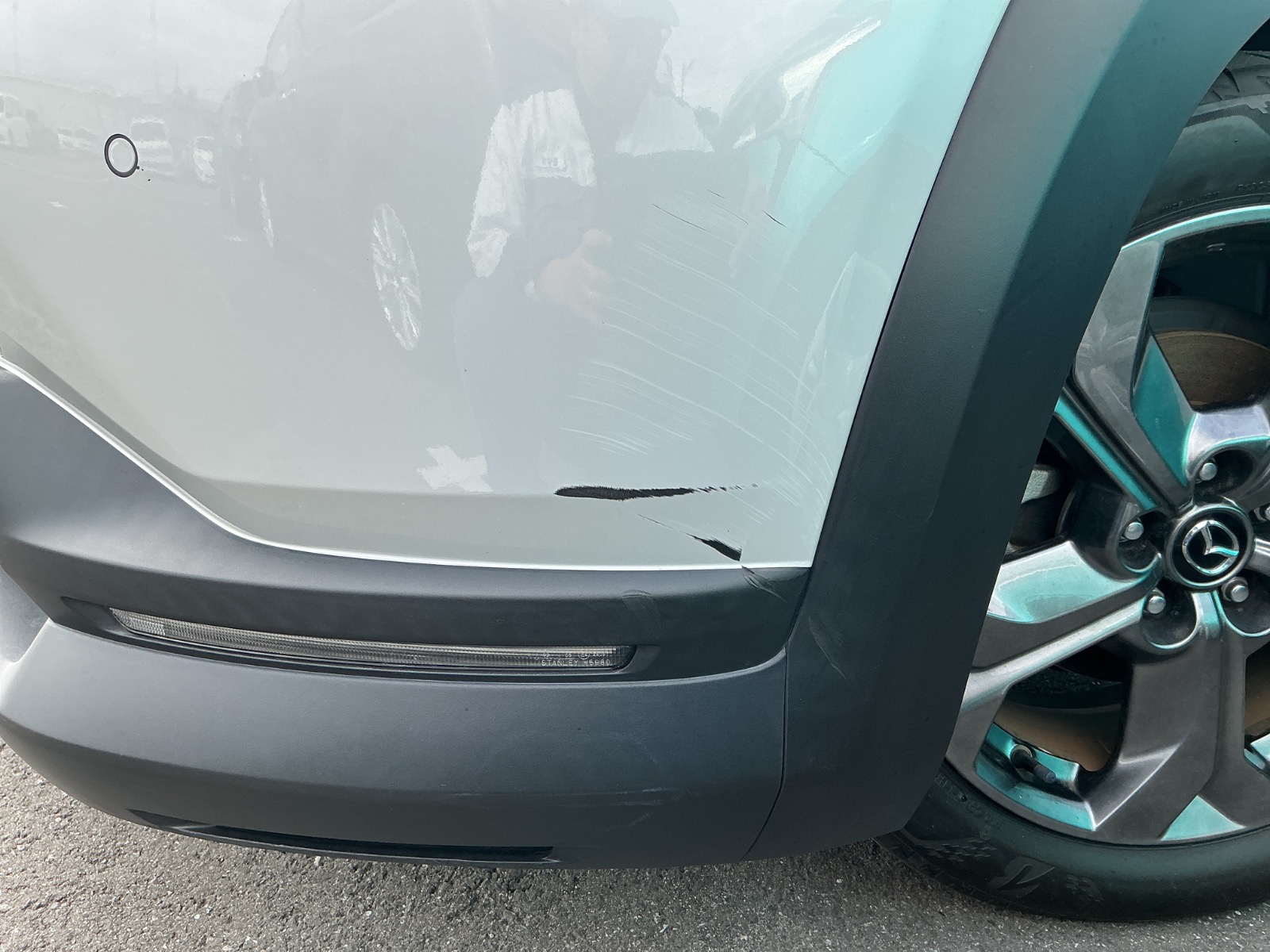 キズ・ヘコミ_05