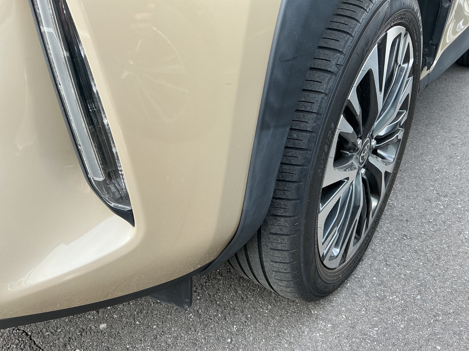 キズ・ヘコミ_05