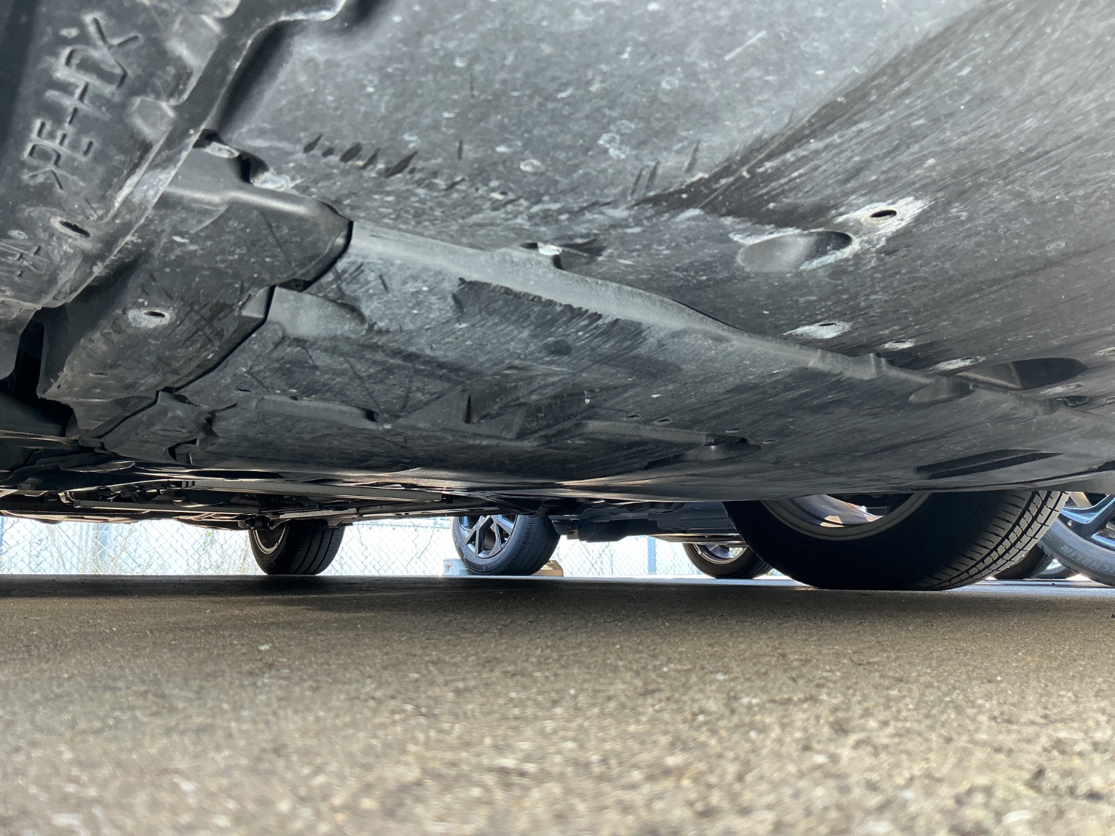 キズ・ヘコミ_64