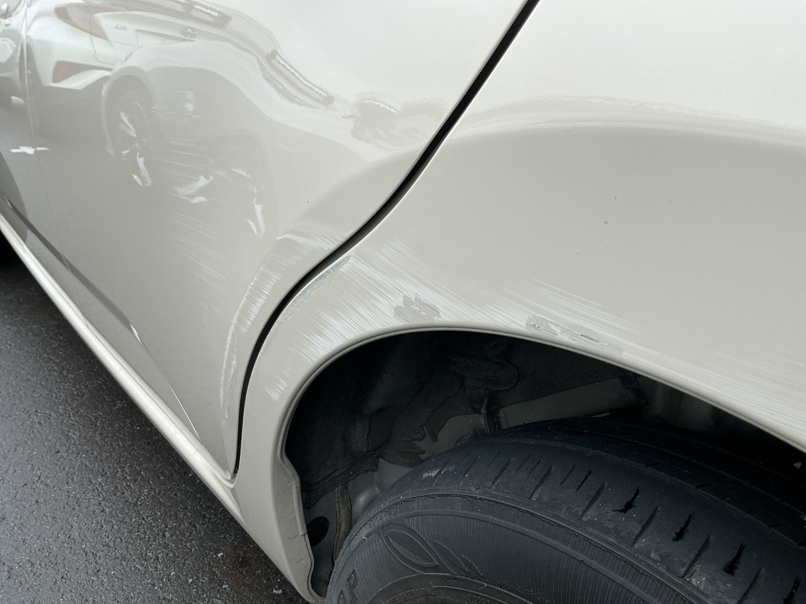 キズ・ヘコミ_38