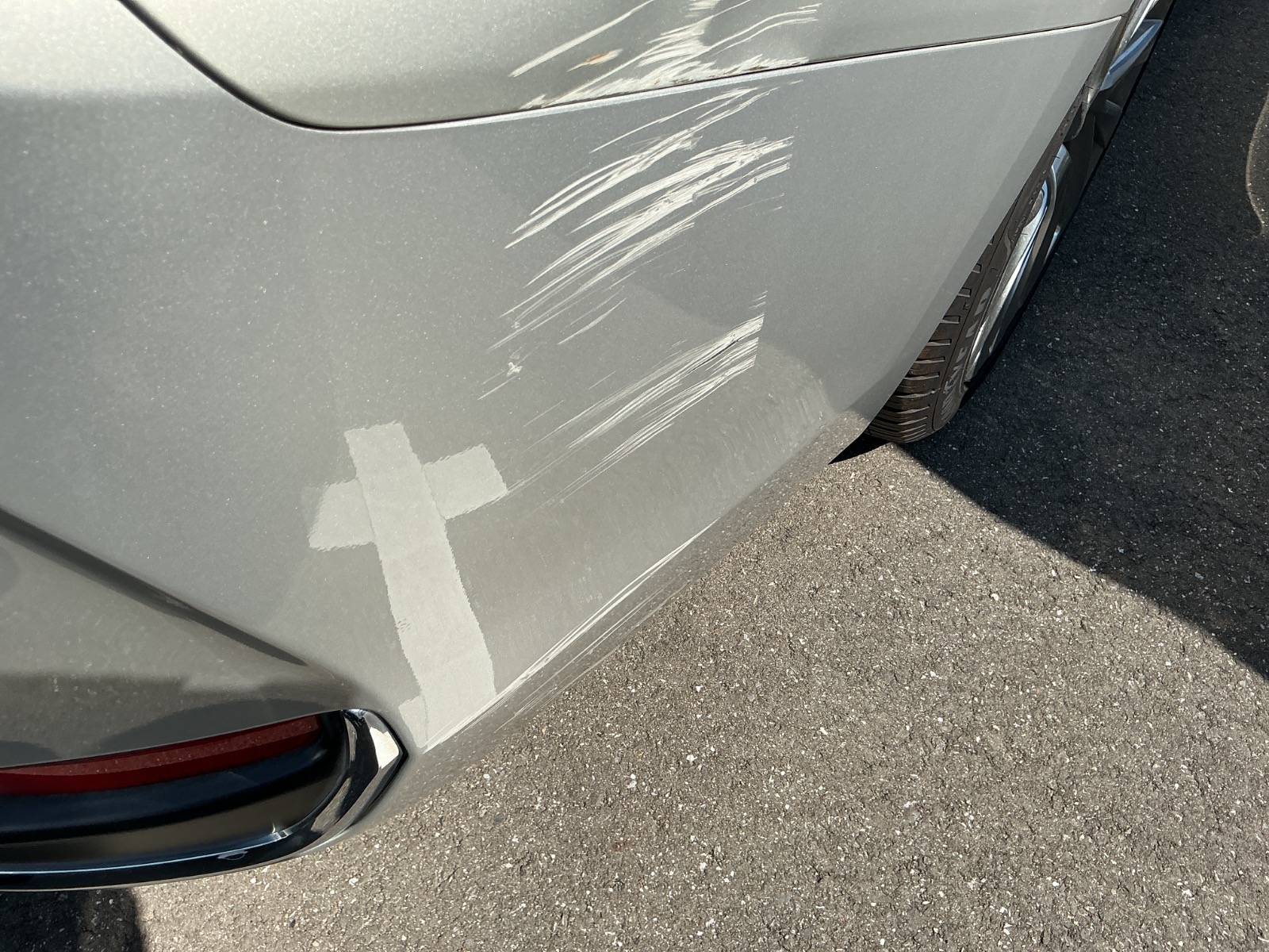 キズ・ヘコミ_56