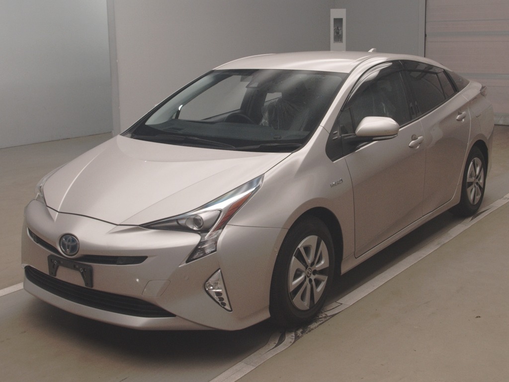 トヨタ プリウス A プレミアム