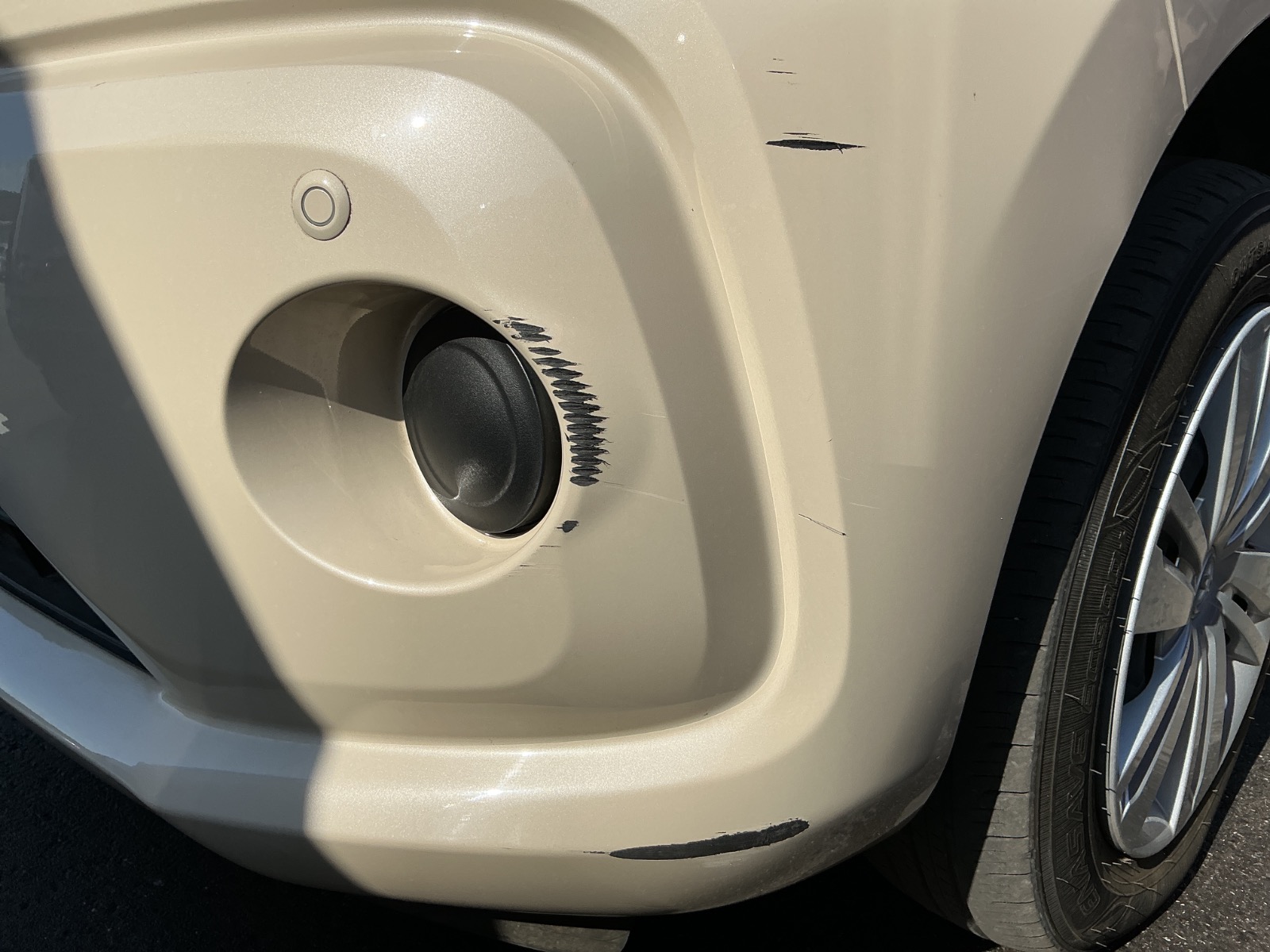 キズ・ヘコミ_05