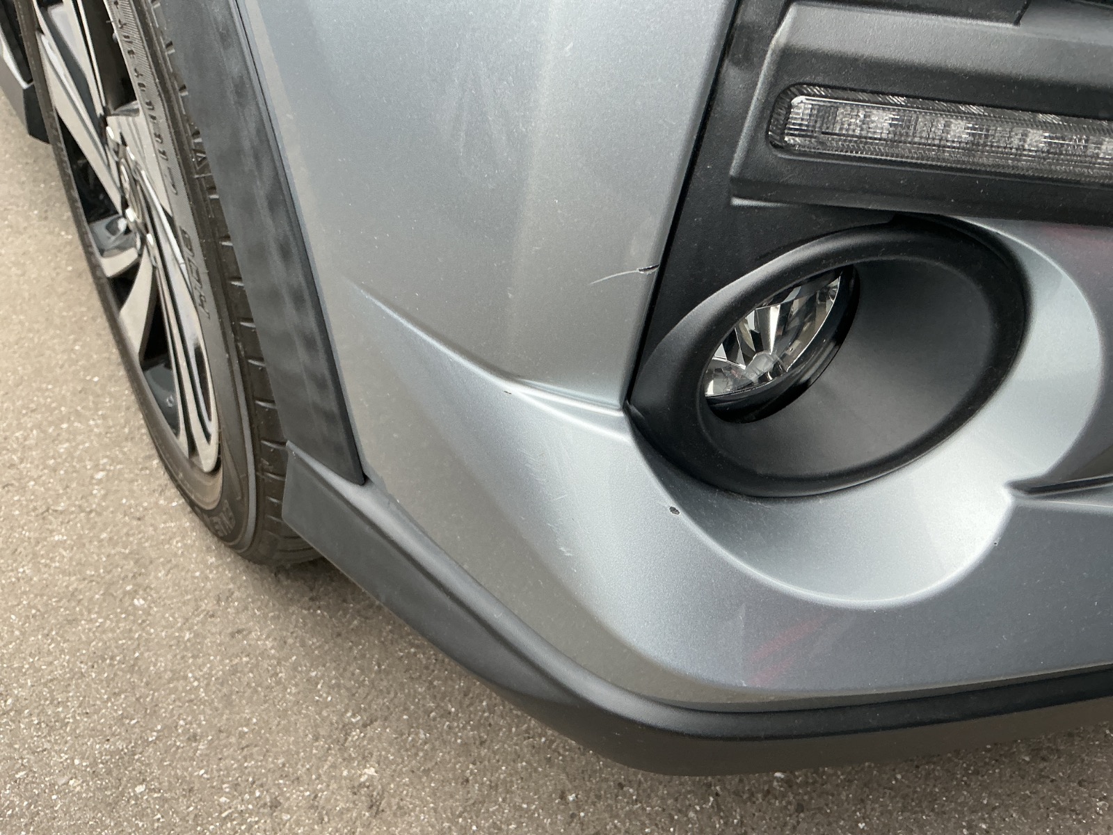 キズ・ヘコミ_06