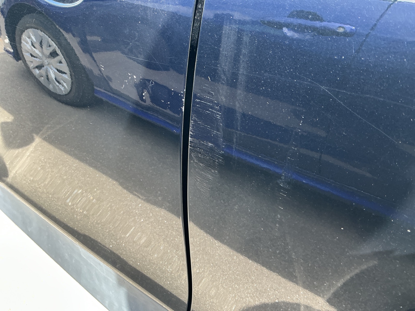 キズ・ヘコミ_24