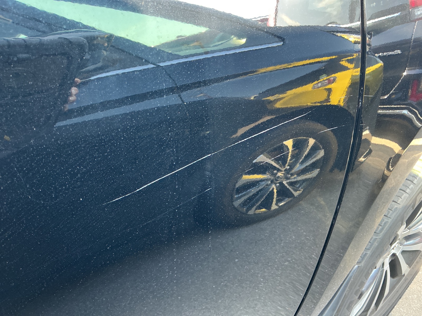 キズ・ヘコミ_18