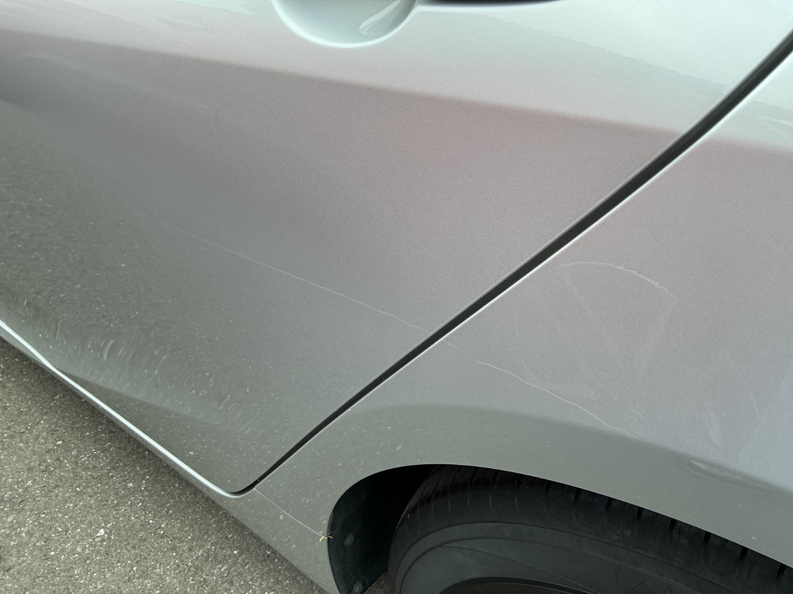 キズ・ヘコミ_25