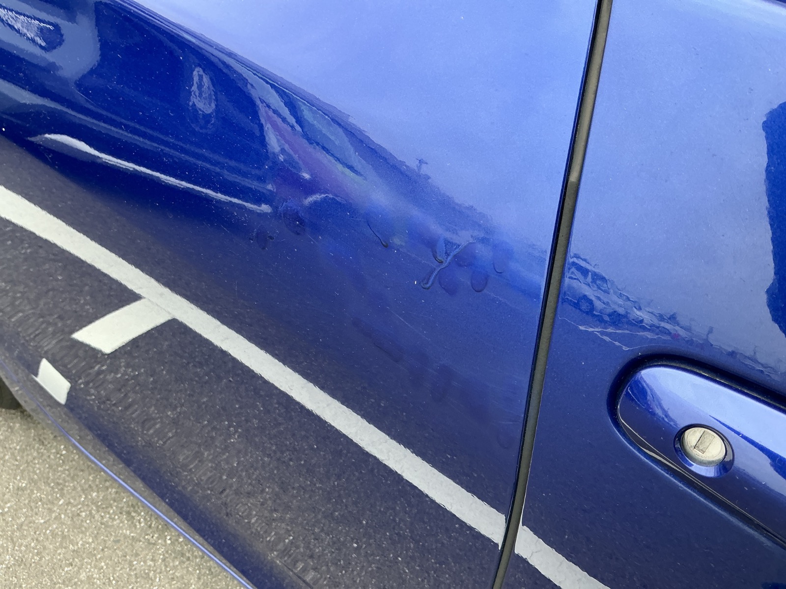 キズ・ヘコミ_26