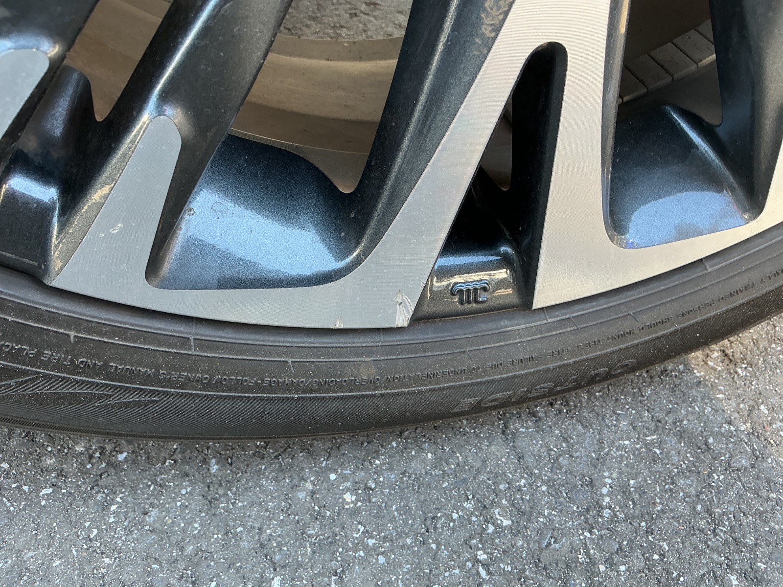 キズ・ヘコミ_61