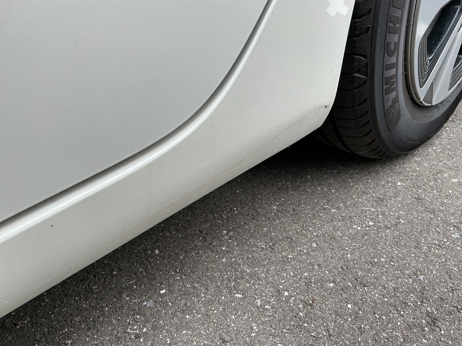 キズ・ヘコミ_21