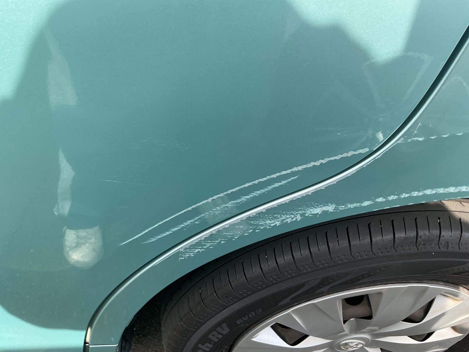 キズ・ヘコミ_25