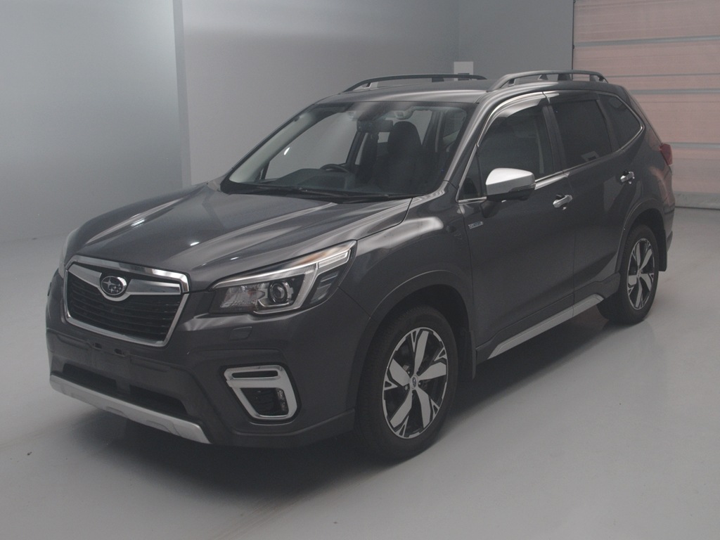 スバル フォレスター HV アドバンス4WD