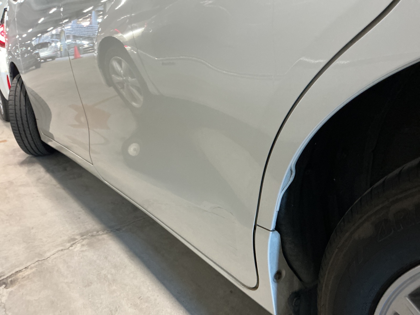 キズ・ヘコミ_25