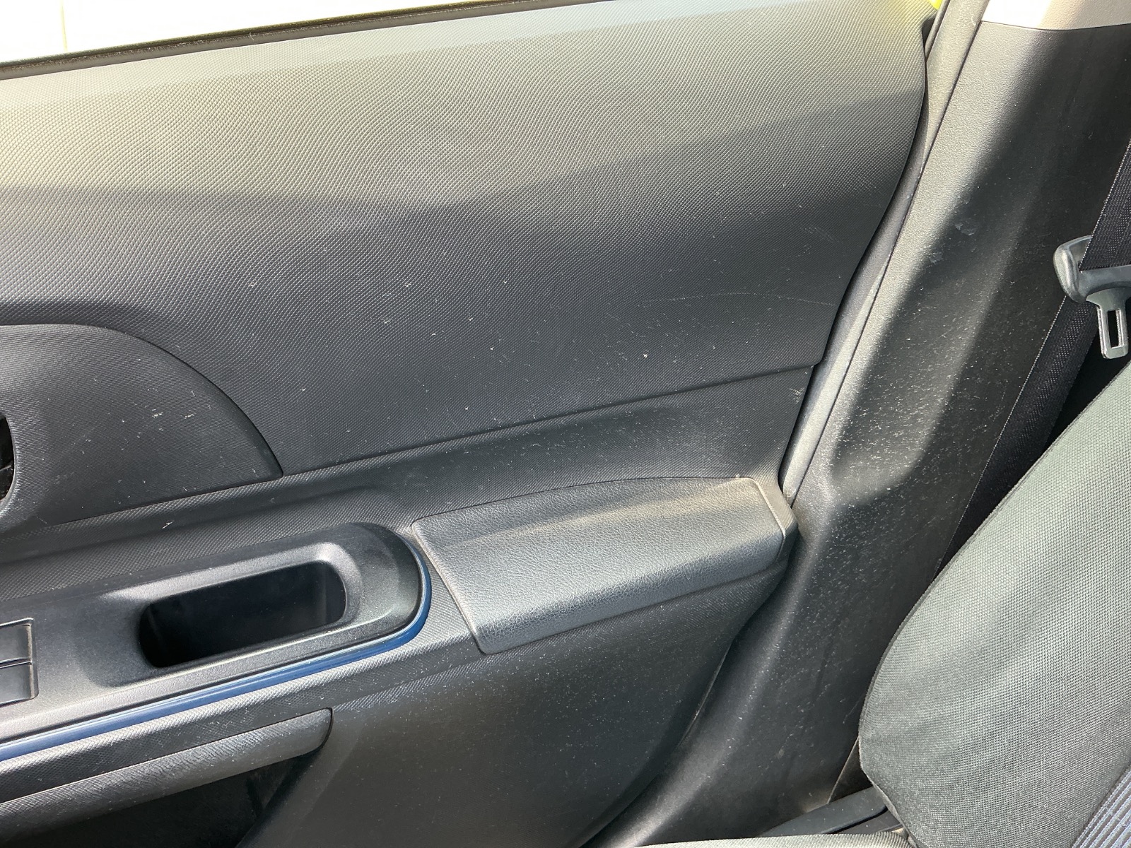 キズ・ヘコミ_64