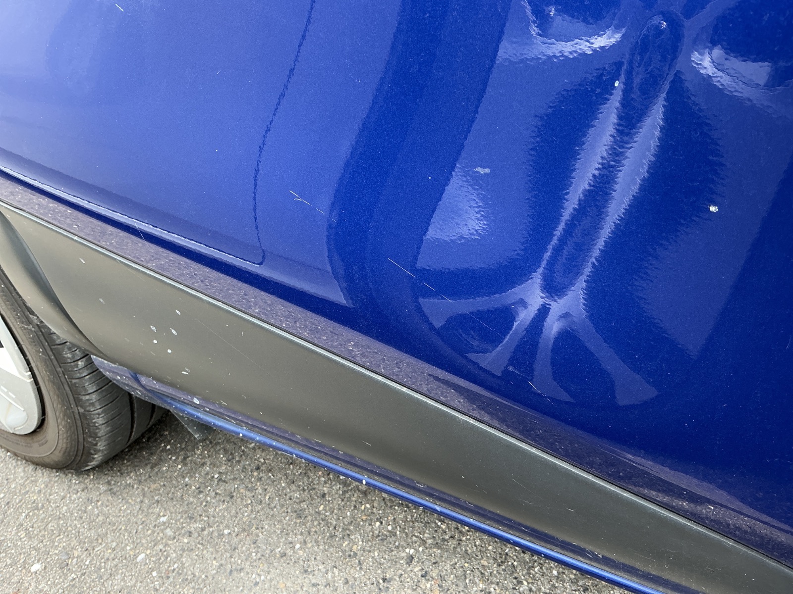 キズ・ヘコミ_26