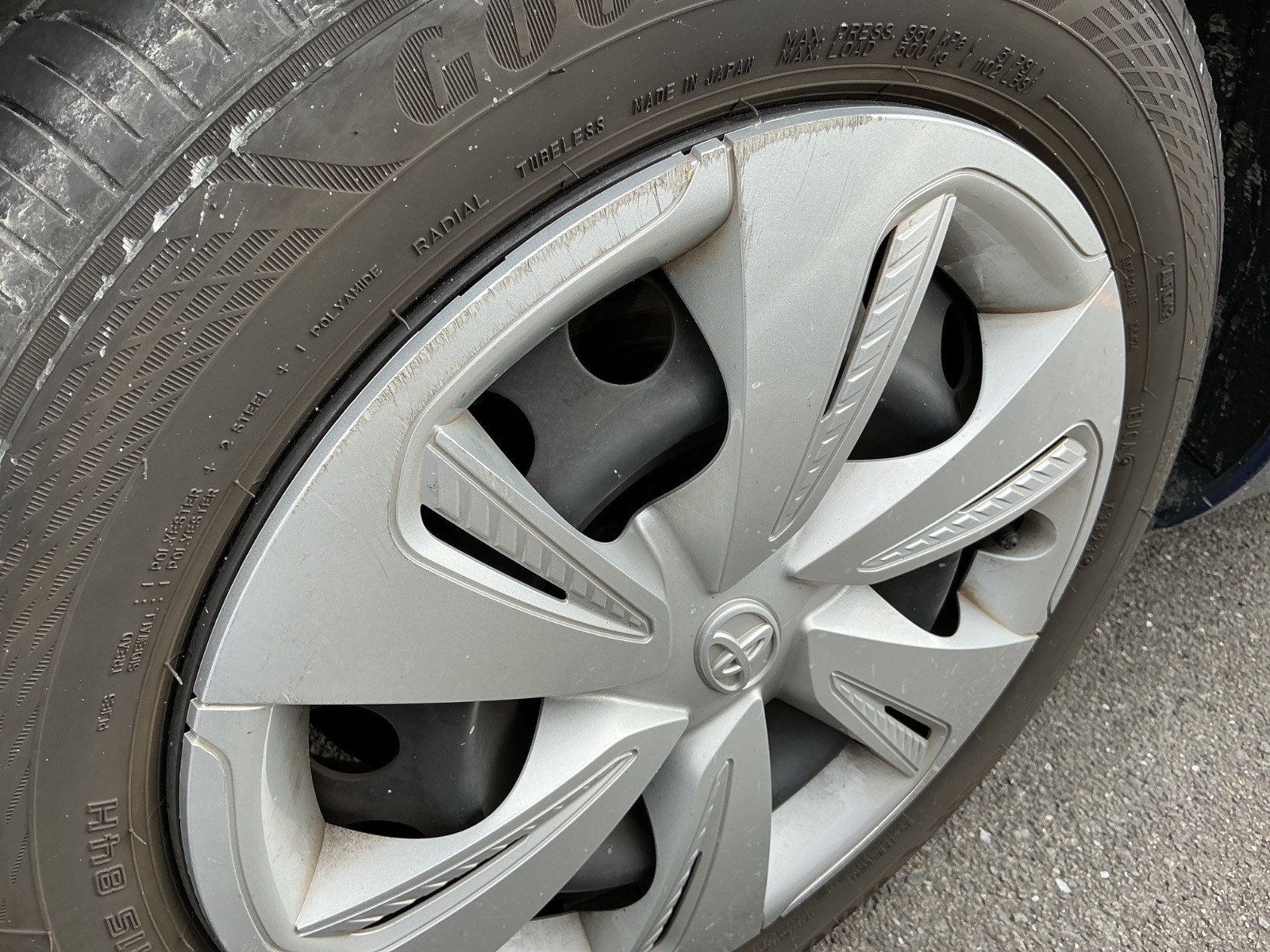 キズ・ヘコミ_64