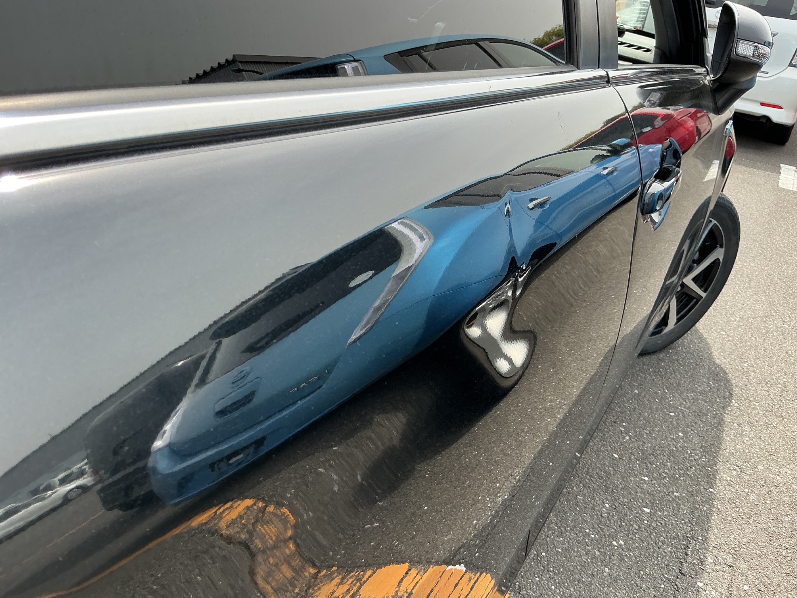 キズ・ヘコミ_26