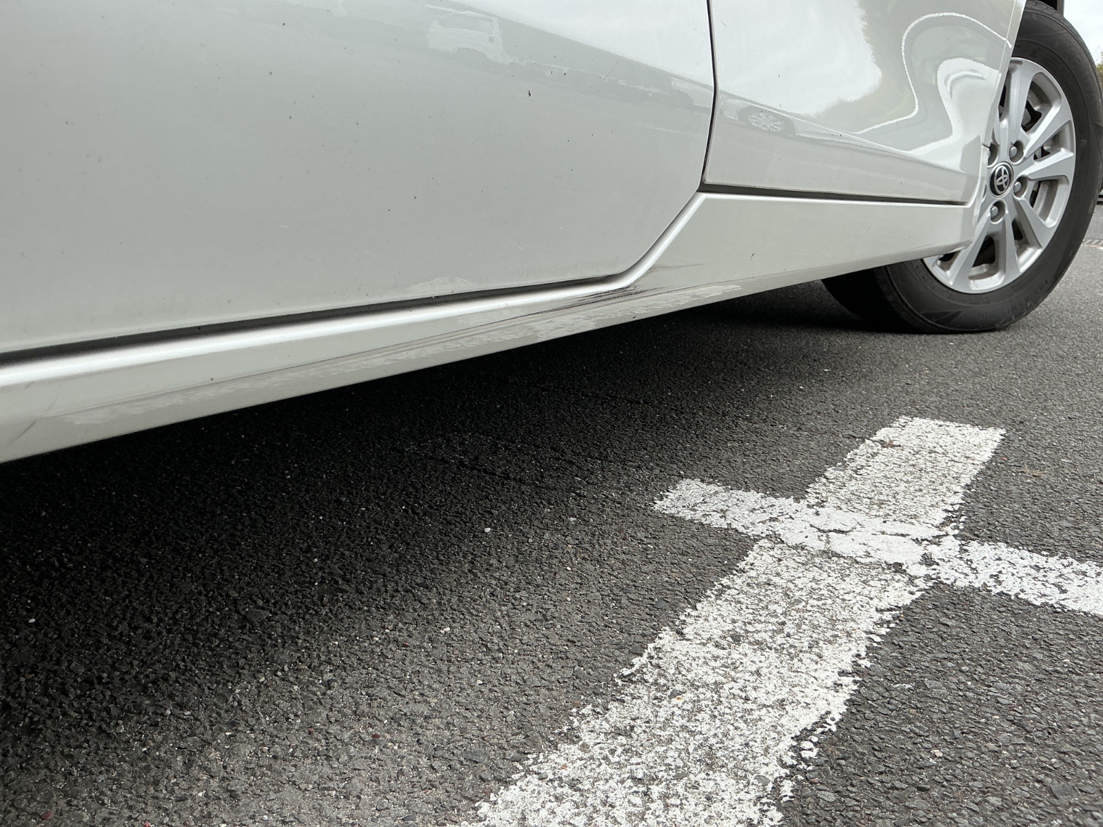 キズ・ヘコミ_22