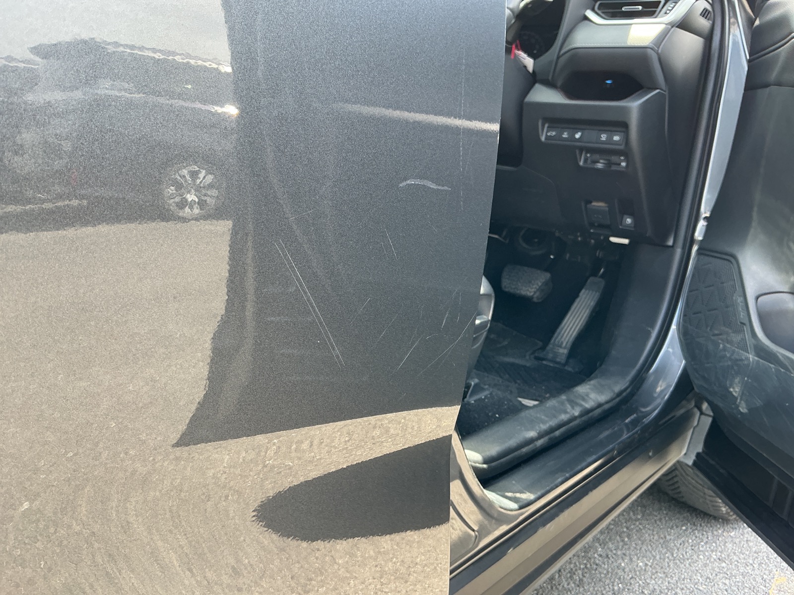 キズ・ヘコミ_26