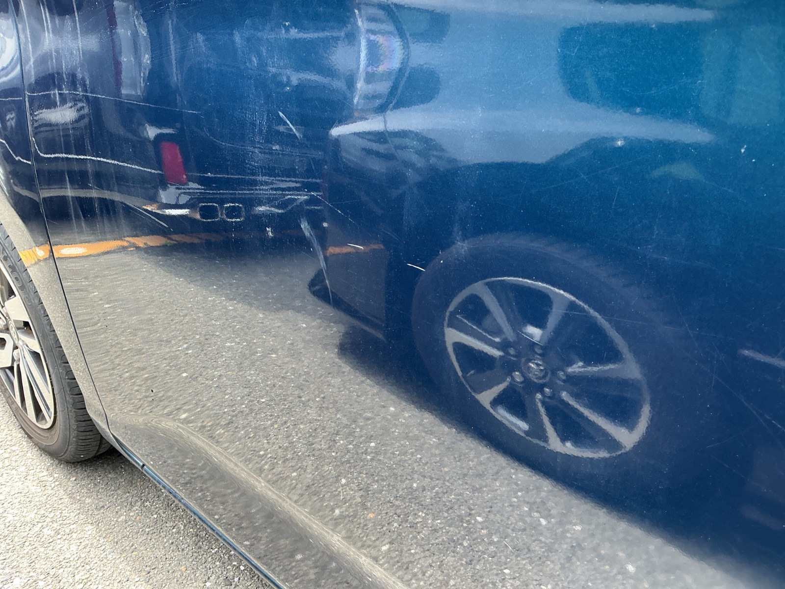 キズ・ヘコミ_17