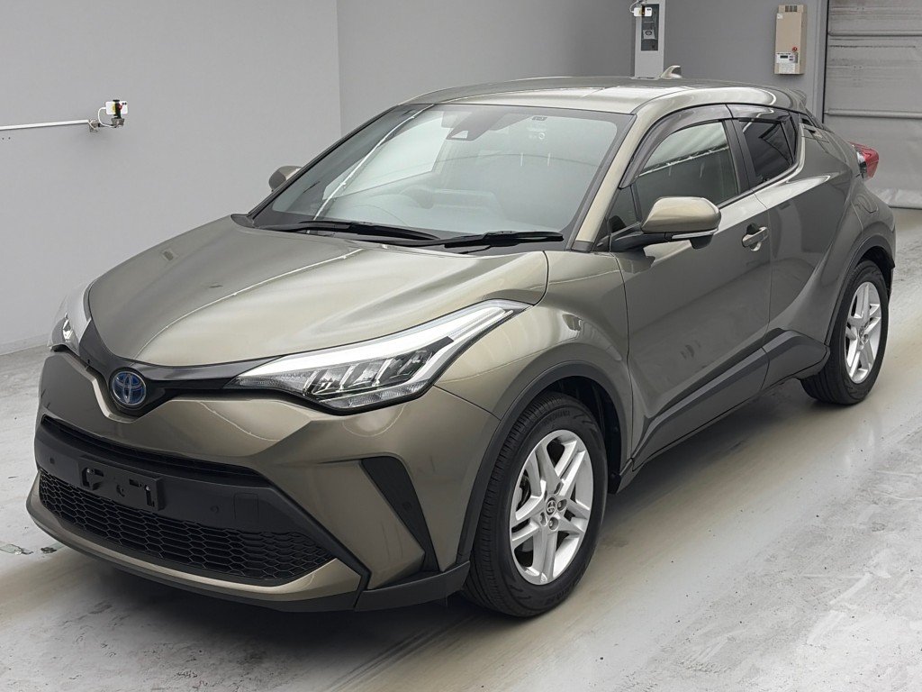 トヨタ C-HR S
