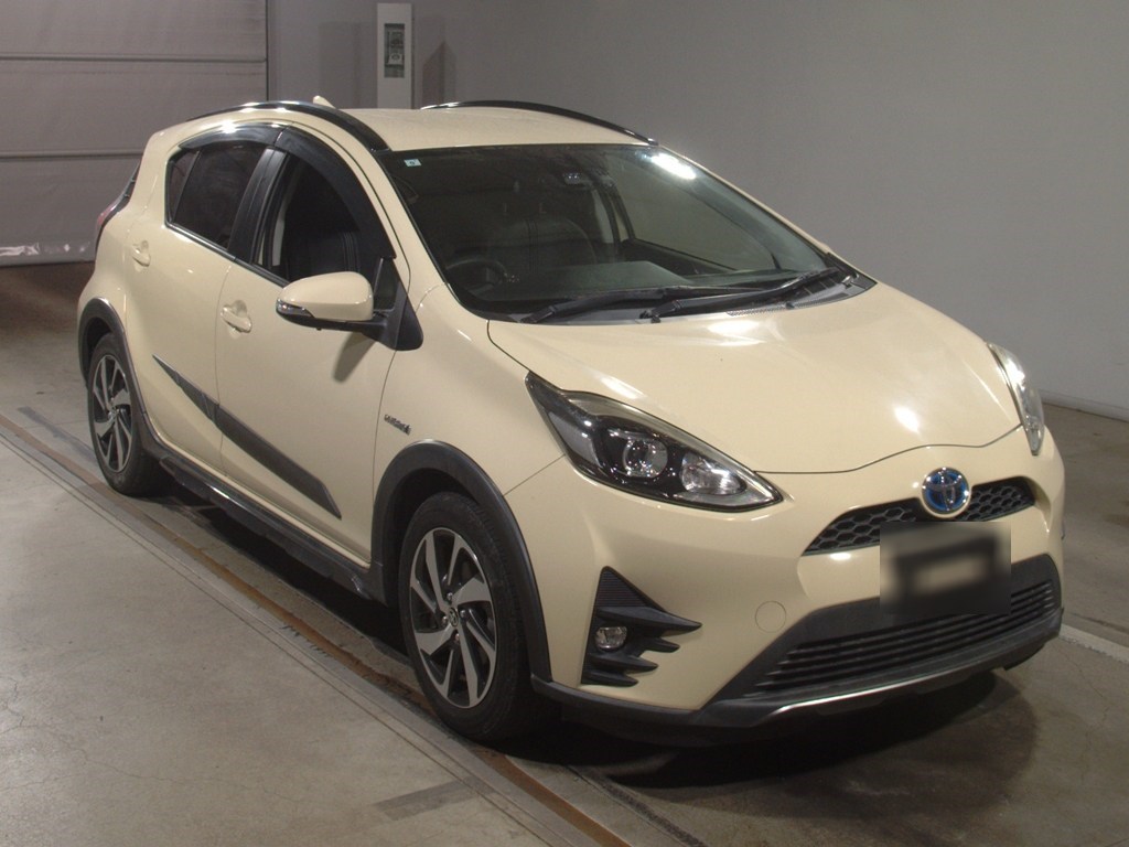 アクア クロスオーバー