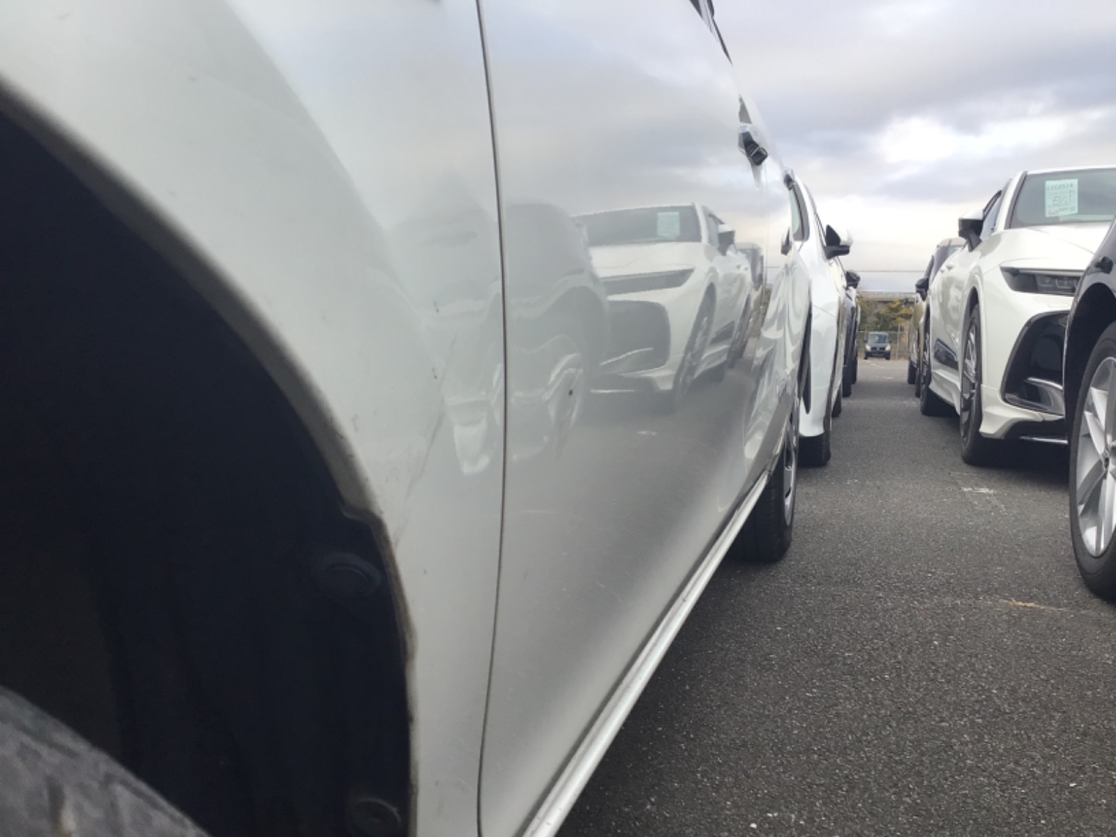 キズ・ヘコミ_16