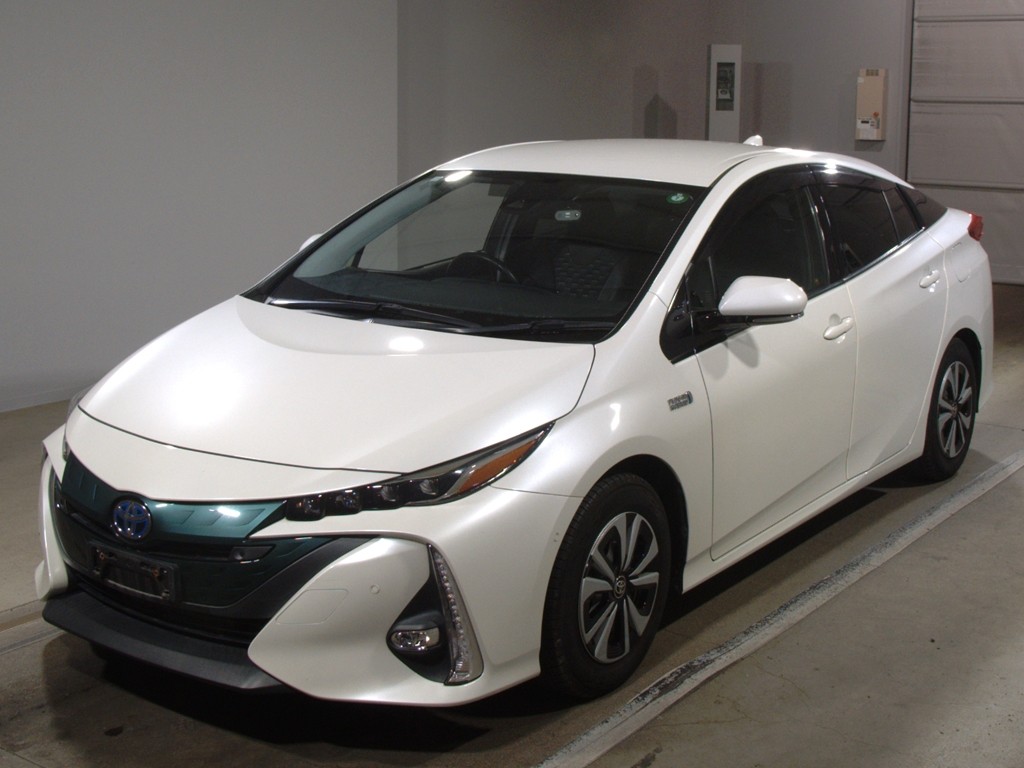 プリウスPHV A