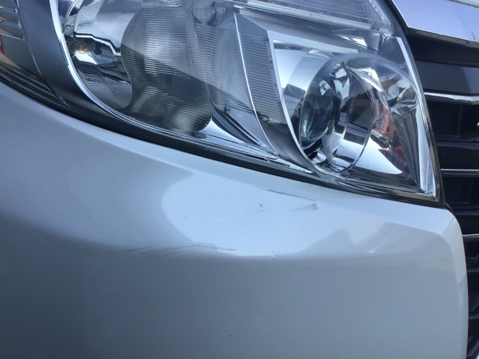 キズ・ヘコミ_08