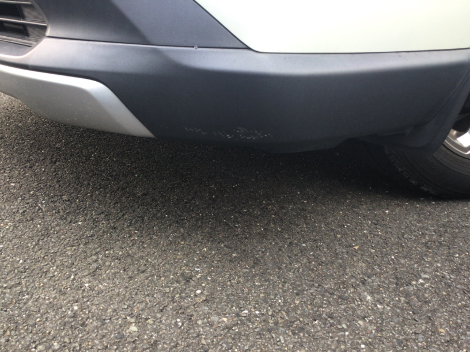 キズ・ヘコミ_05