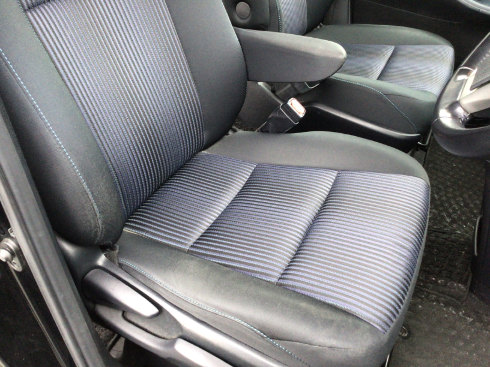 キズ・ヘコミ_64