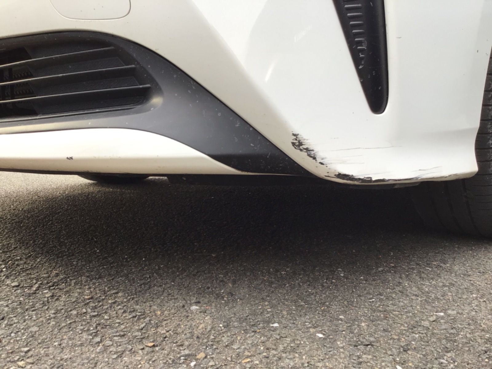 キズ・ヘコミ_05