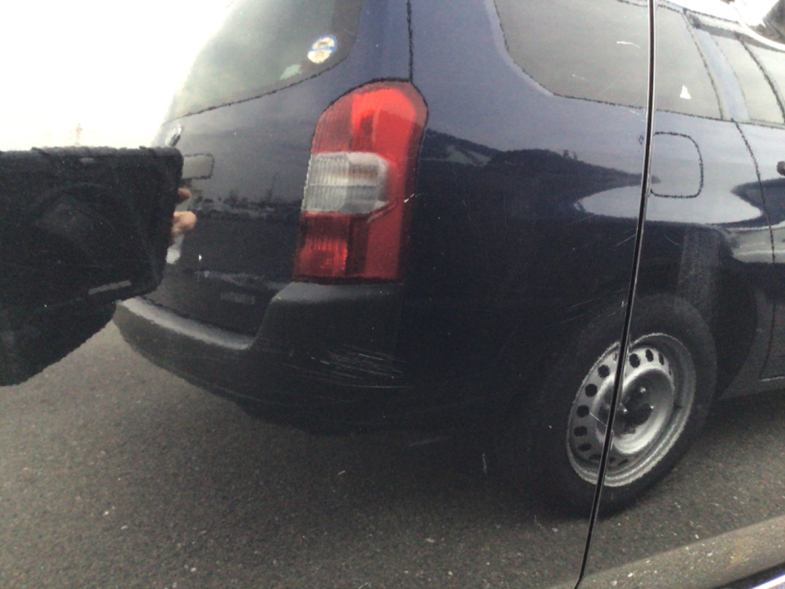 キズ・ヘコミ_26