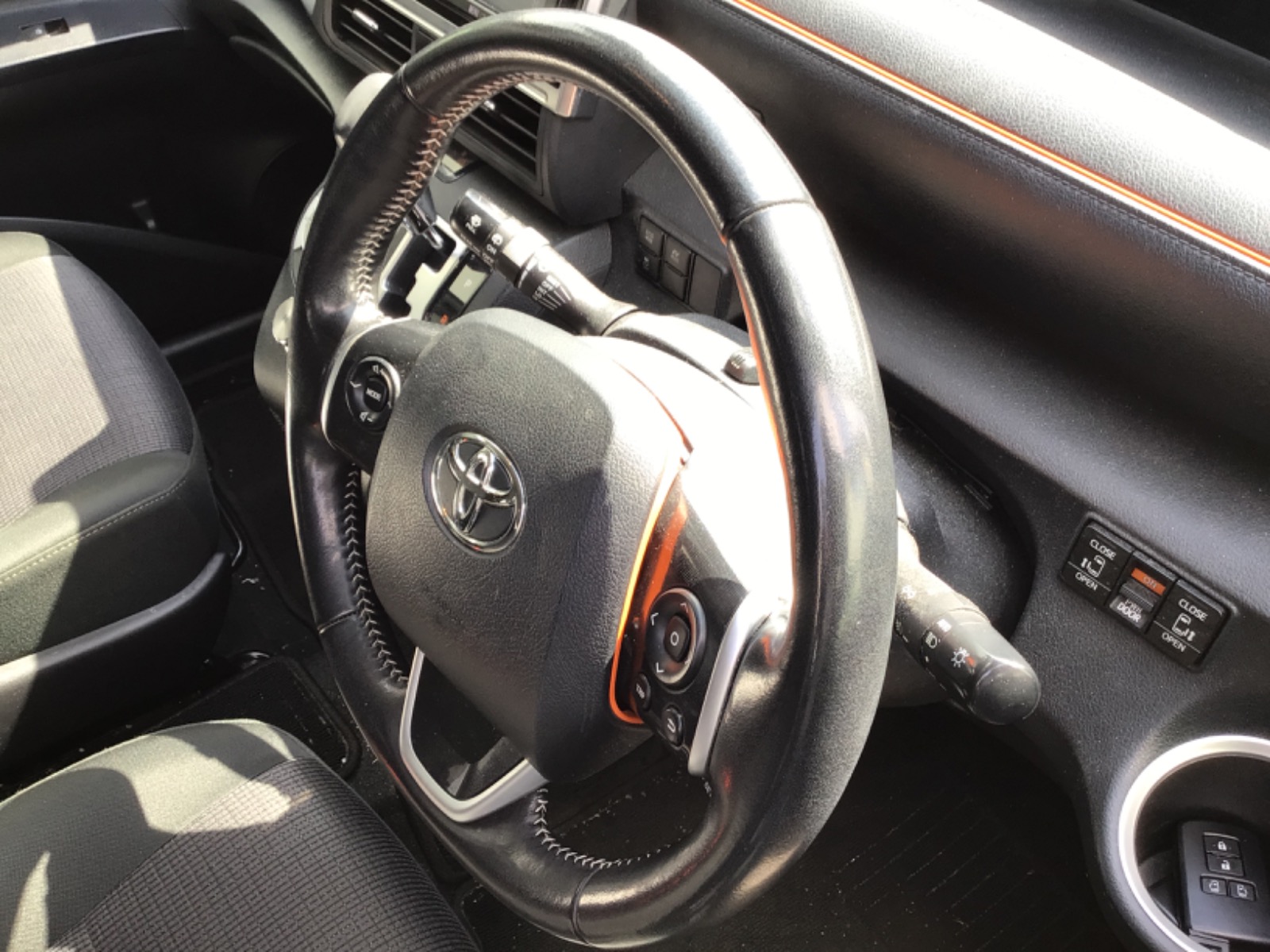 キズ・ヘコミ_64