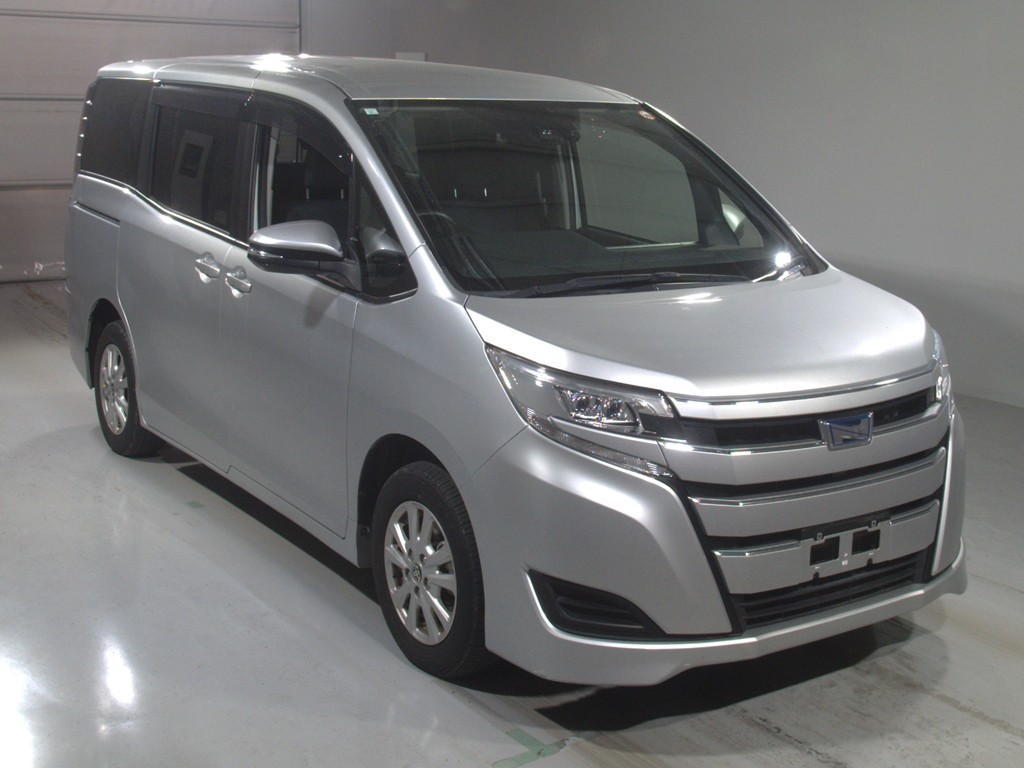 ノア ハイブリッド X