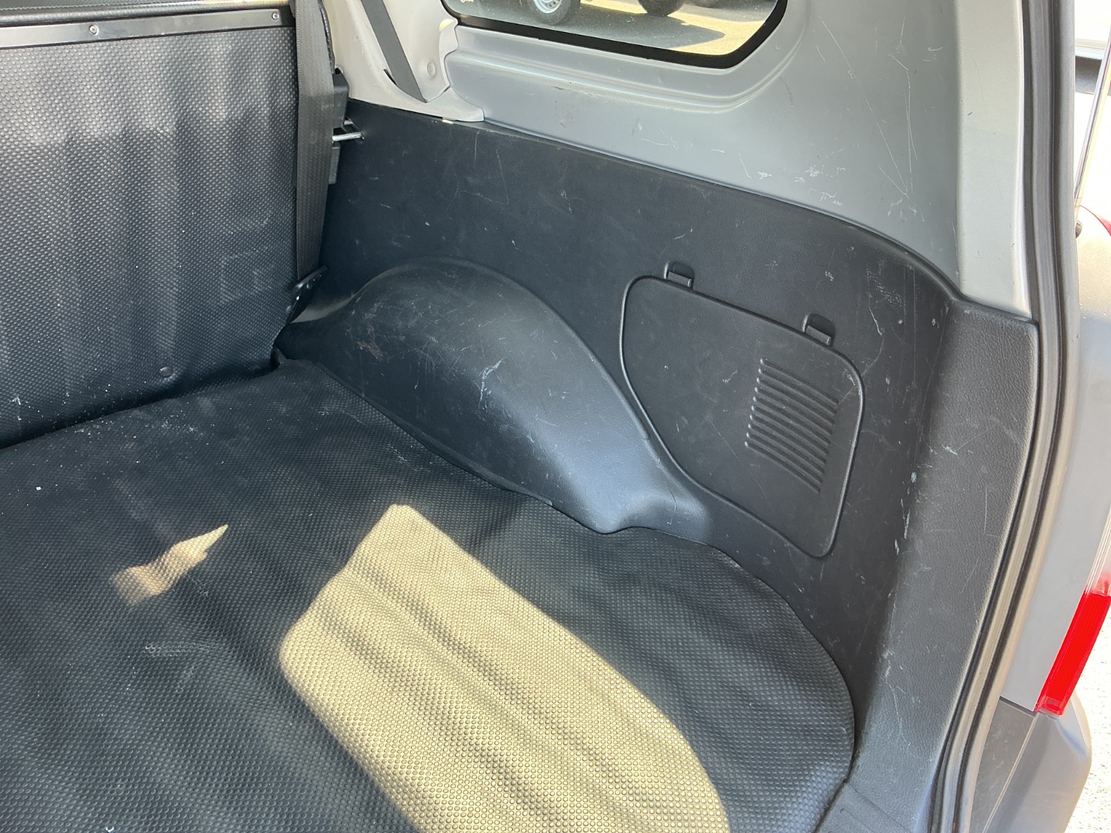 キズ・ヘコミ_65