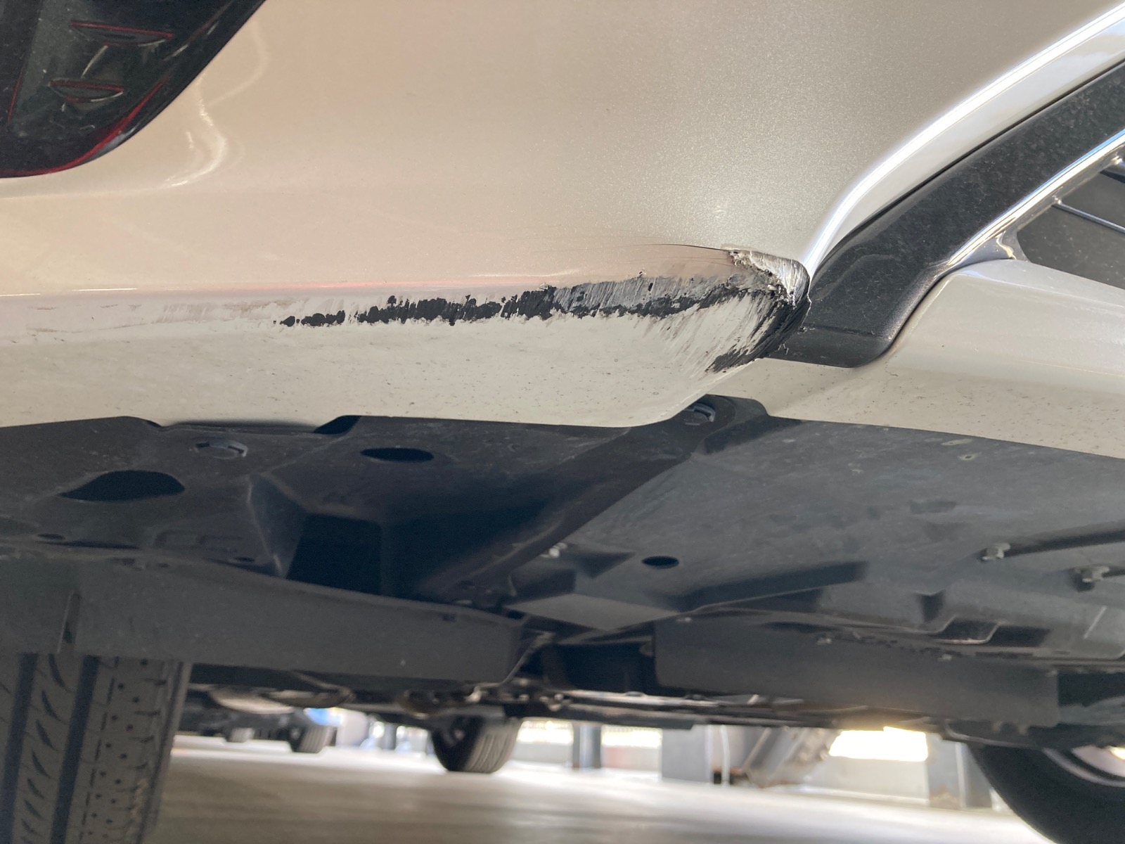 キズ・ヘコミ_06