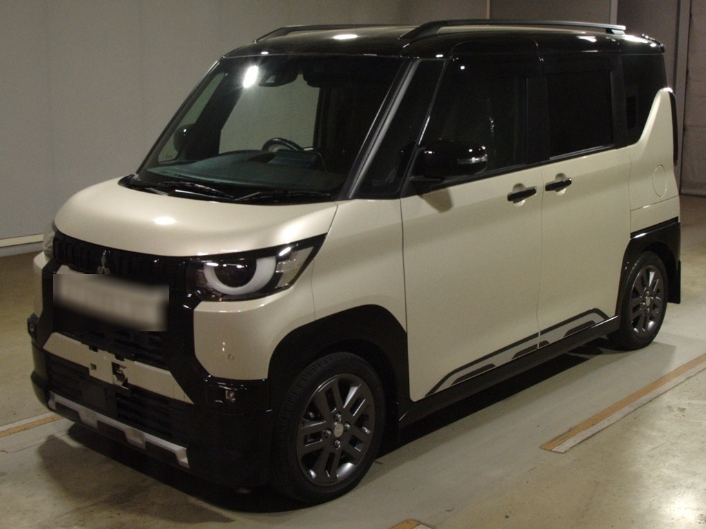 三菱 デリカミニ Tプレミアム